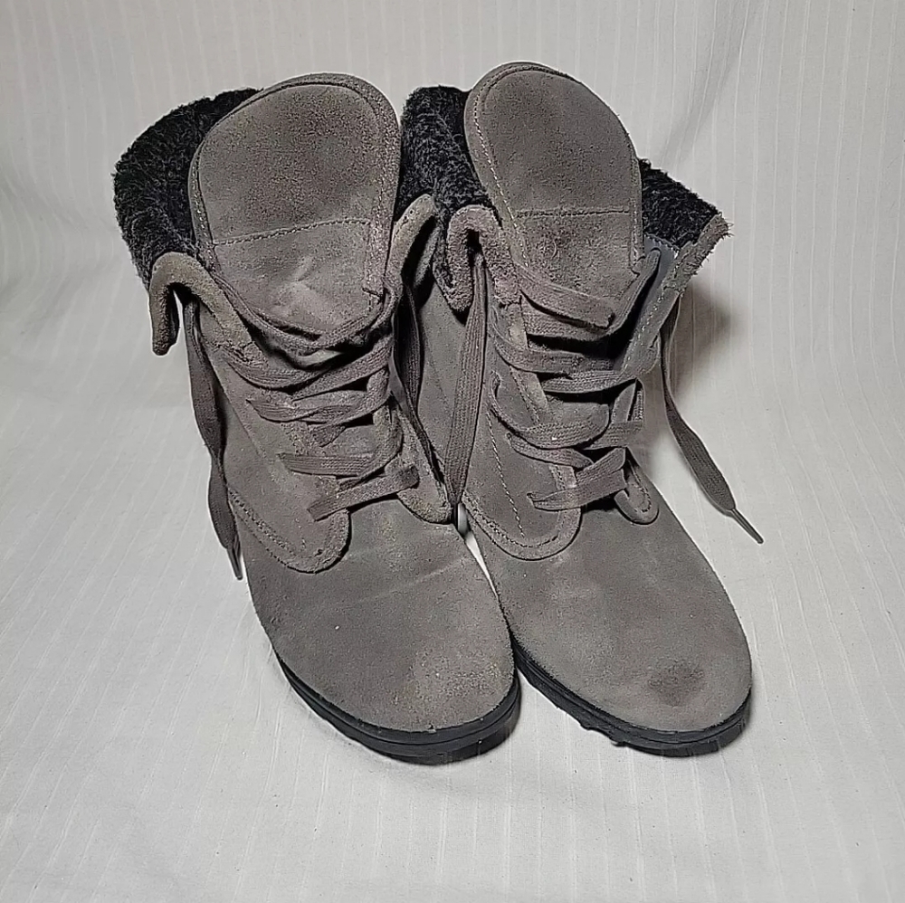 White Mountain Koko Suede Wedge Ankle Boots Booties 8 Charcoal Gray Sherpa Lined